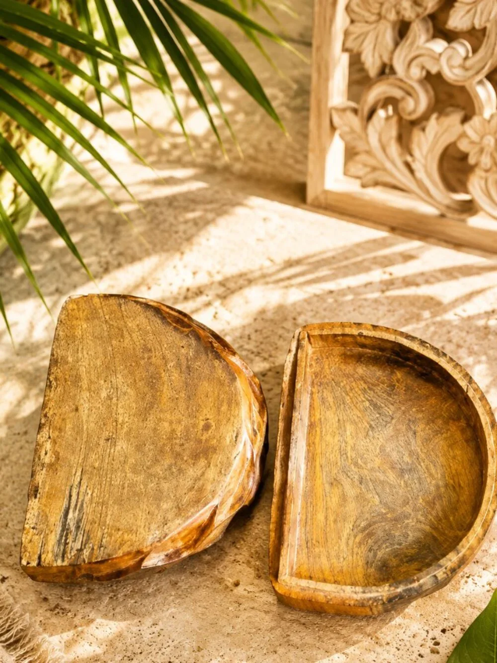 Vintage Hand Carved Folk Art Indonesian Balinese Wooden Snuff Box